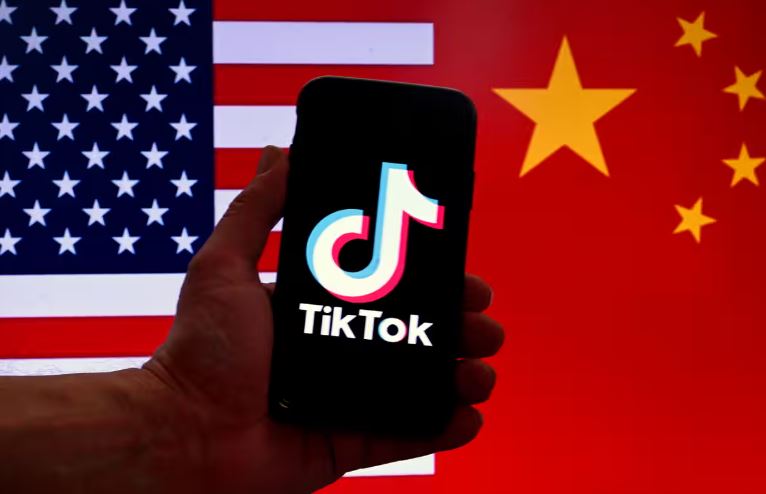 TikTok US vs TikTok China: Which One is REALLY Better?